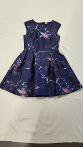 Pidulik kleit Lindex, suurus 146 (1 foto / 3)