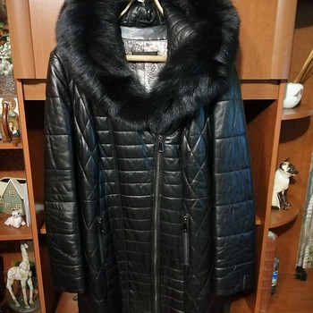 Кожаное зимнее пальто