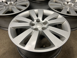 Subaru Tribeca R18 valuvelgede komplekt (3 foto / 5)