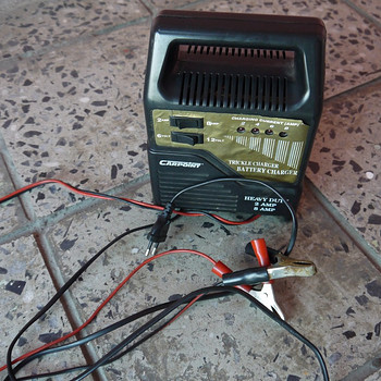 Chargeur batterie Carpoint Heavy Duty 2 AMP 8 AMP