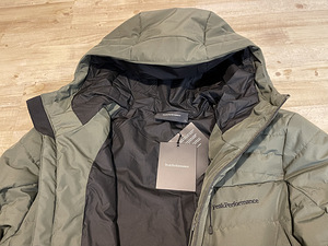 Куртка Peak Performance Ola, зимняя куртка XL новая (3 фото из 5)