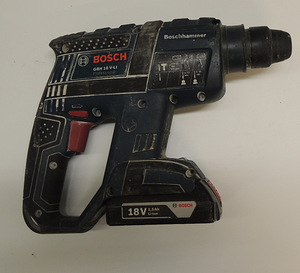 Akupuurvasar Bosch GBH 18 V-Li + aku 1,5Ah + laadija +kohver (4 foto / 5)