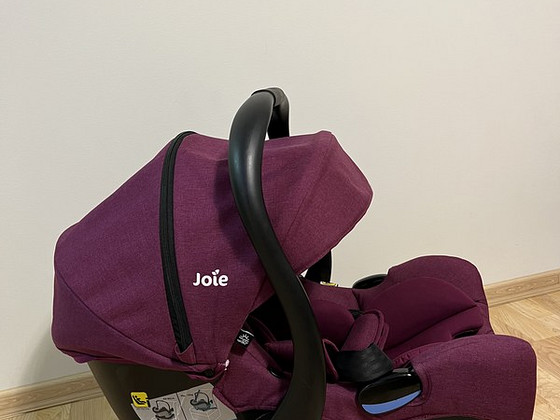 Автокресло Joie
