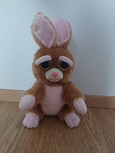 Fetsy pet mänguasi, hirmus jänes, / hirmus mänguasi jänes (1 foto / 2)