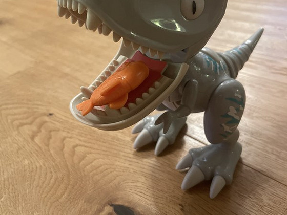 Робот T-Rex