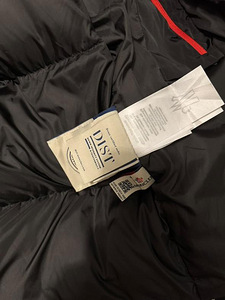 Moncler (3 фото из 3)