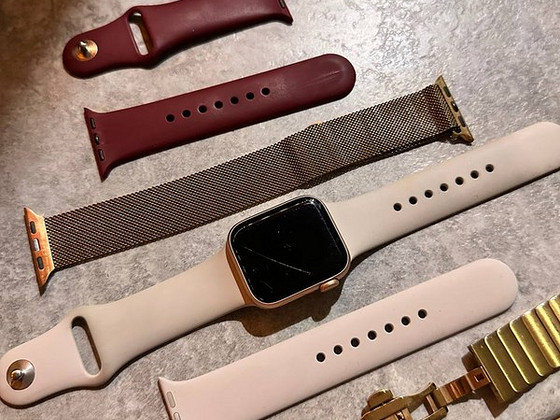 Apple Watch SE 40 мм