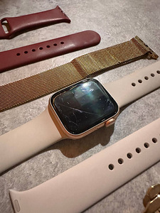 Apple Watch SE 40 mm (3 foto / 3)