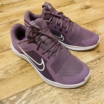 Nike spordijalatsid