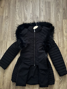 Зимнее пальто Guess (1 фото из 3)