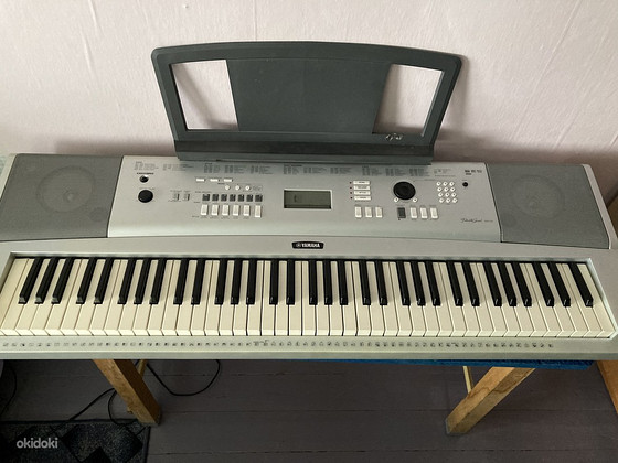 Синтезатор Yamaha PSR-550, süntesaator