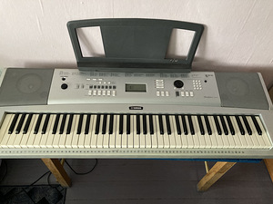 Süntesaator Yamaha PSR-550, süntesaator (1 foto / 3)