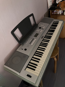 Süntesaator Yamaha PSR-550, süntesaator (2 foto / 3)