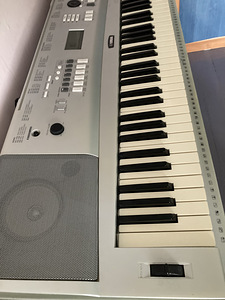 Süntesaator Yamaha PSR-550, süntesaator (3 foto / 3)