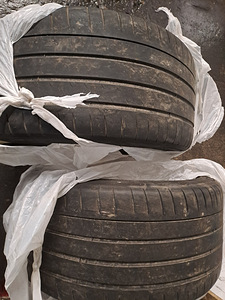 Шины 295/35r19 (2 фото из 3)