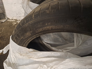 Шины 295/35r19 (3 фото из 3)