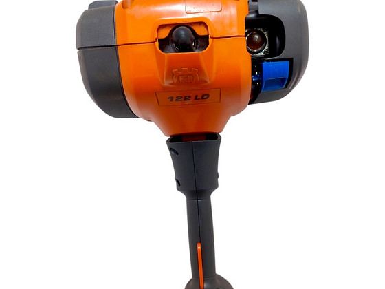 Бензиновый триммер Husqvarna 122LD p03