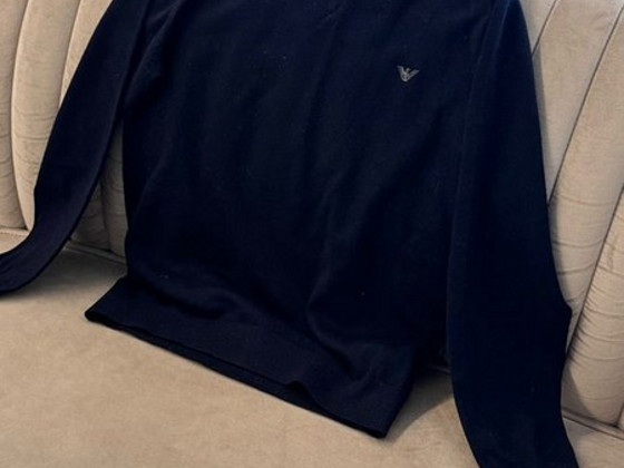 Emporio Armani kampsun ( uueväärne)