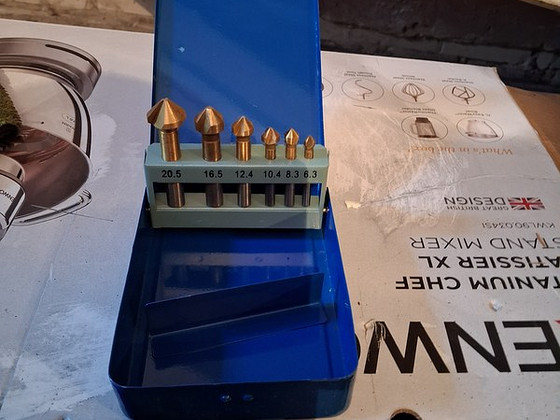 Müüa tsinkide komplekt