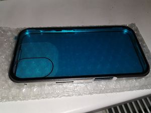 Чехол для iPhone 16 (2 фото из 2)