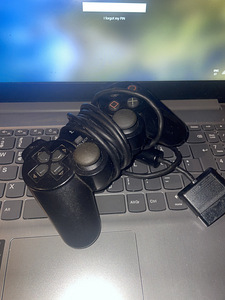 Ps2 pult (1 foto / 1)