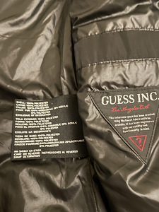 Guess mantel S/M (4 foto / 8)