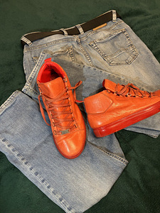 Balenciaga Arena (1 фото из 2)
