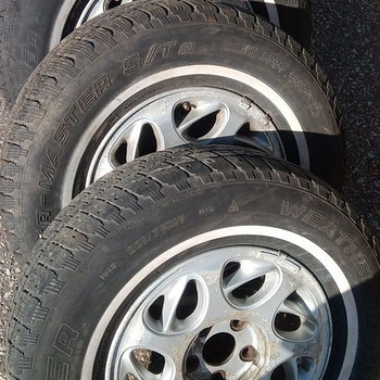 Cooper 225/75 R15 koos velgedega