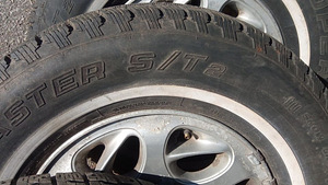 Cooper 225/75 R15 с дисками (4 фото из 10)