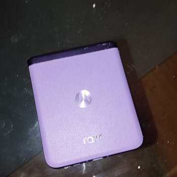 Motorola, Razer40