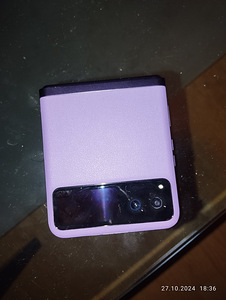 Motorola, Razer40 (2 foto / 9)