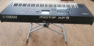 Yamaha Motif XF8 (1 foto / 3)