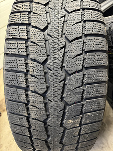 245/45 R19 (2 foto / 2)