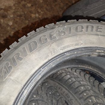 Bridgestone 215*60*16