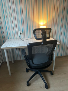 Arvutilaud ja tool (1 foto / 4)