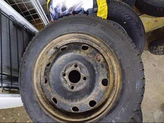 Müün 4 ratast koos velgedega