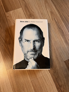 Raamat Steve Jobs (1 foto / 3)