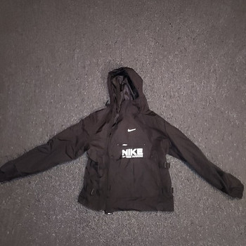 Куртка Nike размер L