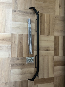 Универсальная перекладина для ремней безопасности Seat Belts (2 фото из 8)