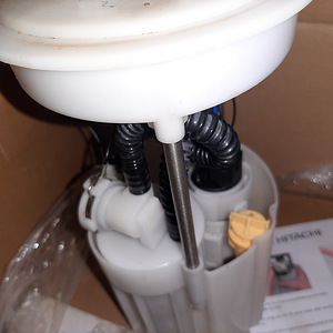 Hitachi kütusepump, sobib Nissan almera n16-le. (1 foto / 5)