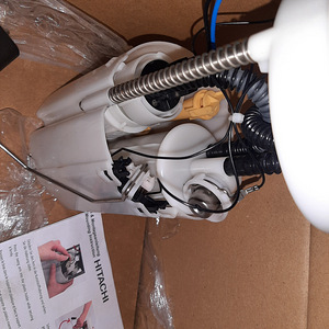 Hitachi kütusepump, sobib Nissan almera n16-le. (2 foto / 5)