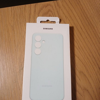 Samsung s24 fe kaaned