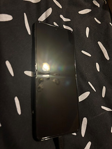 Samsung Galaxy Zflip 4 128gb (2 foto / 3)