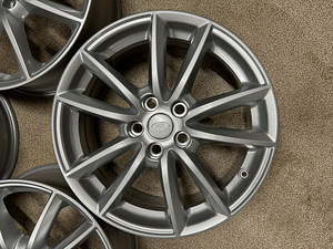 19" Land Rover originaalveljed 5x120 (uued) (1 foto / 7)