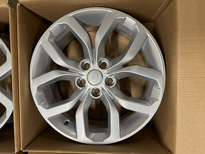 19" оригинальные диски Land Rover 5x120 (новые) (3 фото из 8)