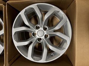 19" оригинальные диски Land Rover 5x120 (новые) (4 фото из 8)