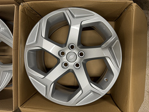 20" оригинальные диски Land Rover 5x120 (новые) (7 фото из 10)
