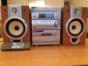 Продаётся комплект DUX + PIONEER XR - P2000 + LG LX-M330 (7 фото из 8)