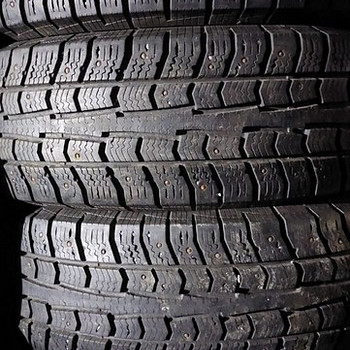 16 " Cooper naelrehvid 215 70 16 4tk