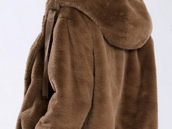 Teddy mantel